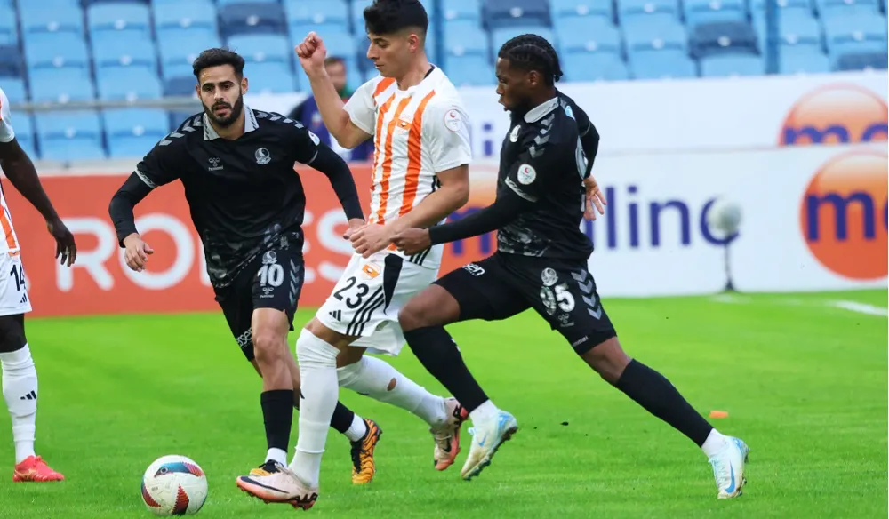 ADANASPOR UZATMADA GALİBİYETİ KAÇIRDI