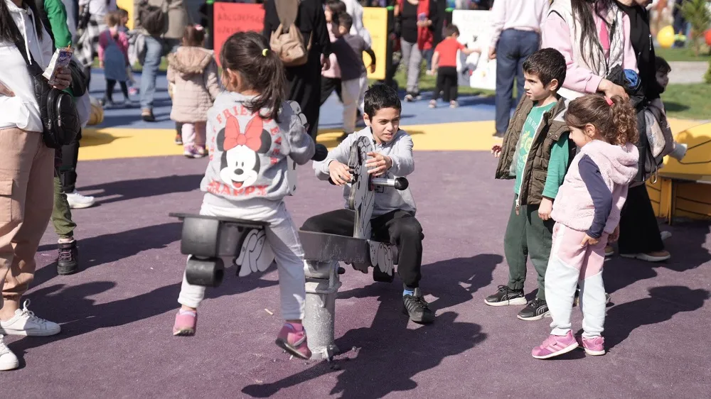 AKAY’DAN KURTULUŞ MAHALLESİ’NE PARK 