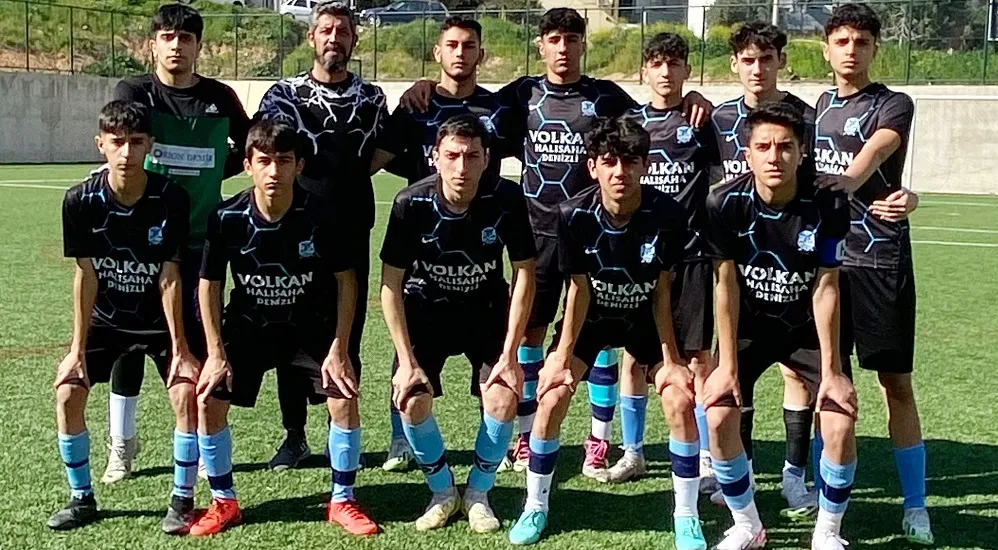 SEYHAN DEMİRSPOR ŞAMPİYONLUĞA KOŞUYOR