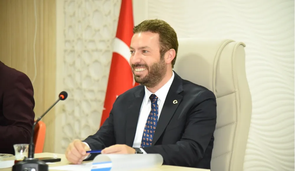 AYDAR, CEYHAN BELEDİYE MECLİSİNİ BAYRAMDA TOPLADI