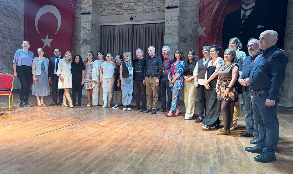 ADANA’DA ULUSLARARASI EKİM GEÇİDİ SERGİSİ