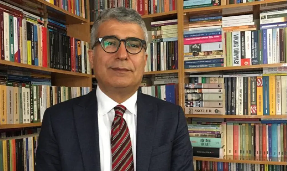  “CEZAEVİNDE 30 KİTAP OKUMUŞ. ANILARINI YAZIYOR”