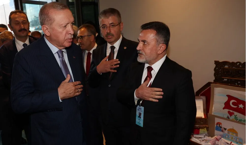 ERDOĞAN’A “KARDEŞLİK SANDIĞI”