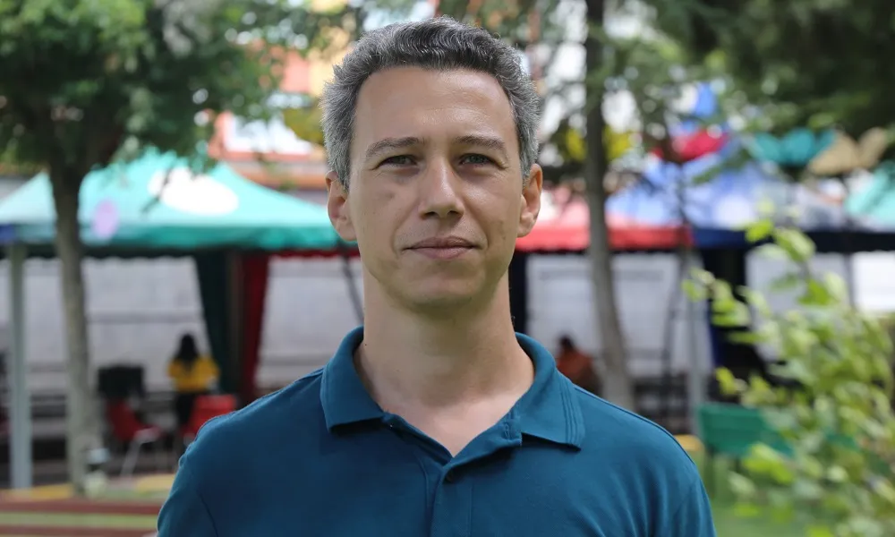 AKILLI BİR TELEFON İÇİN 12 BİN LİTREDEN FAZLA SU TÜKETİLİYOR!