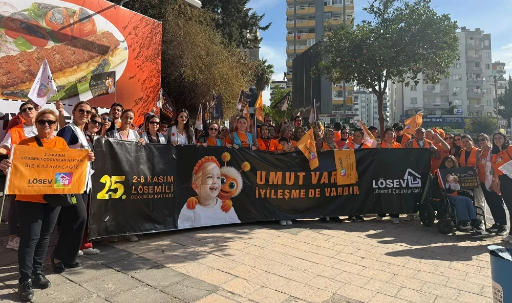 ADANA’DA LÖSEV’DEN FARKINDALIK YÜRÜYÜŞÜ