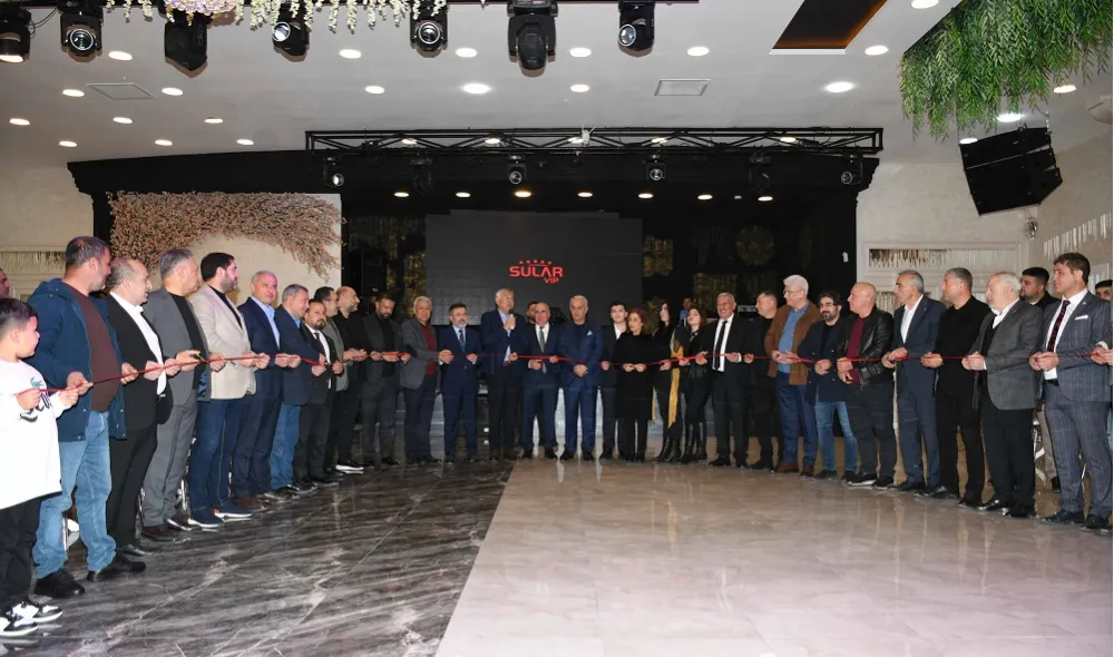 ÖZLENEN TABLO: AK PARTİ, CHP VE MHP’LİLER AÇILIŞTA BULUŞTU