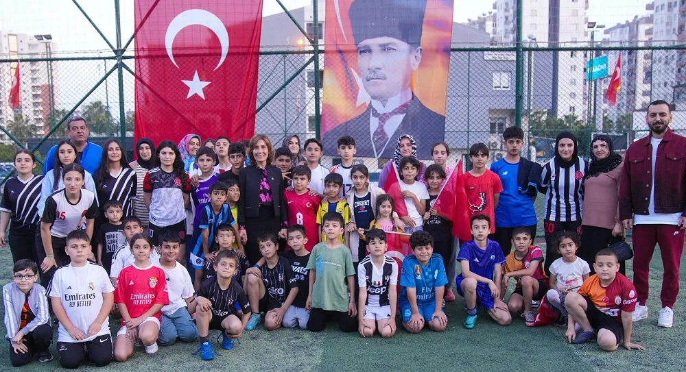 TEKİN, SPOR OKULU ÖĞRENCİLERİ VE AİLELERİYLE BULUŞTU