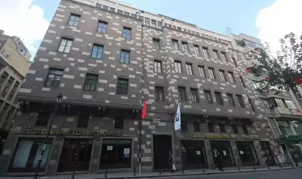 TİCARET ODASI TARİHİ BİNASI KIZILAY PLAZMA BAĞIŞ MERKEZİ OLUYOR