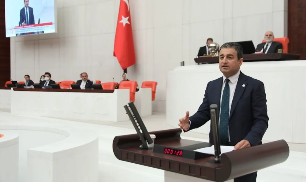 CHP’Lİ BULUT: FATURA KESMEDE VAR, HİZMETE GELİNCE YOKLAR