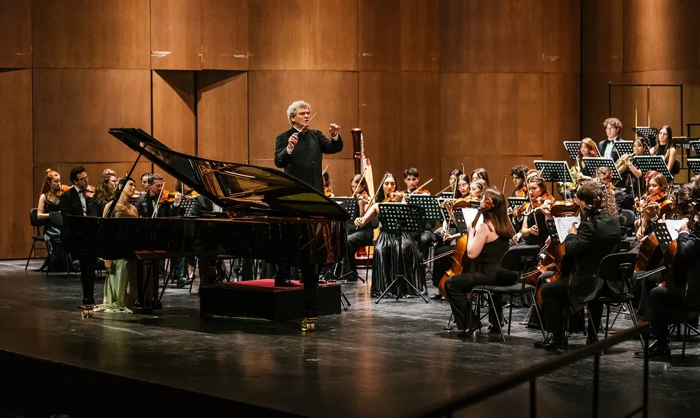 TÜRKİYE GENÇLİK FİLARMONİ ORKESTRASINDAN ATATÜRK KÜLTÜR MERKEZİ’NDE KONSER 