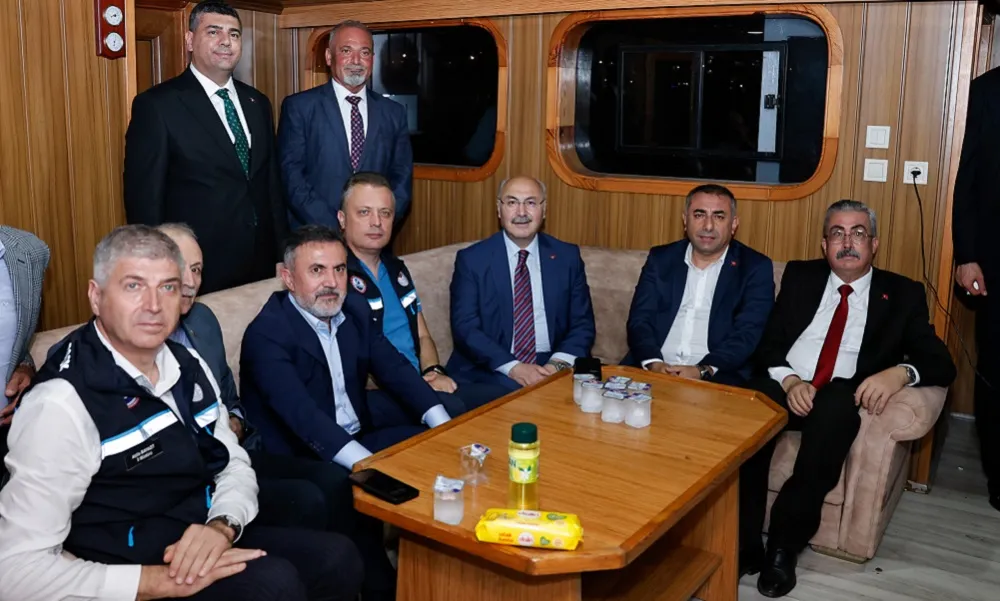 ADANA’DA SU ÜRÜNLERİ AV SEZONU AÇILDI