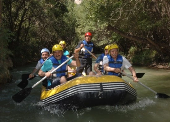 Başkanların rafting keyfi