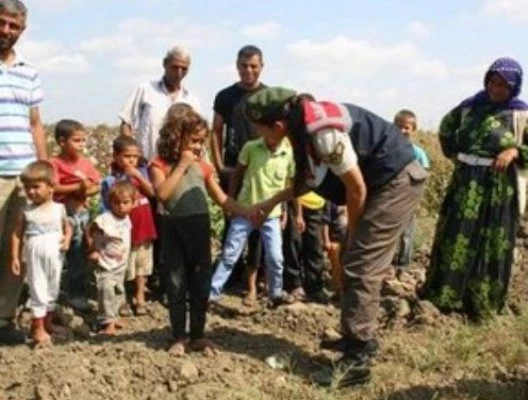 Tarlada okul çocuğu aranıyor