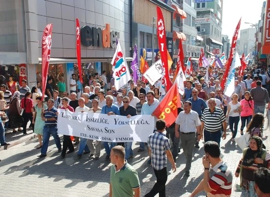 Savaş ölüm, açlık, yoksulluk, işsizlik ve zam demektir