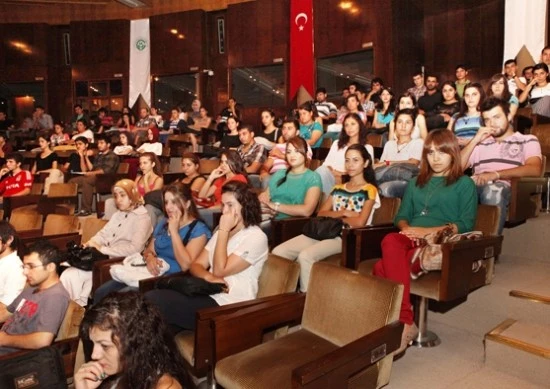 ÇÜ’den öğrencilerine oryantasyon 
