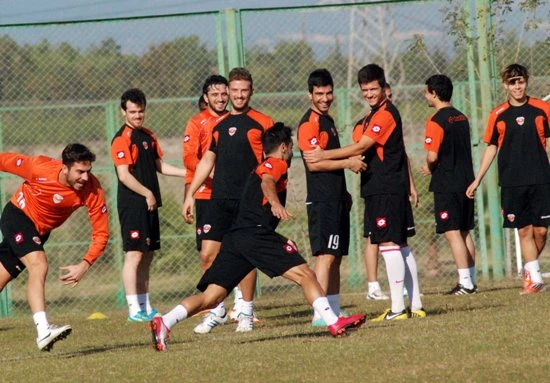 Adanaspor Denizli’ye hazırlanıyor