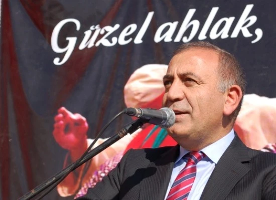  Tekin, aşure gününe katıldı, açlık grevindeki halcileri ziyaret etti