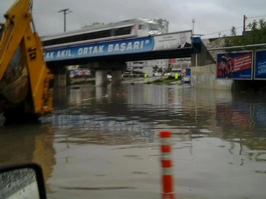 Venedik değil, Adana!