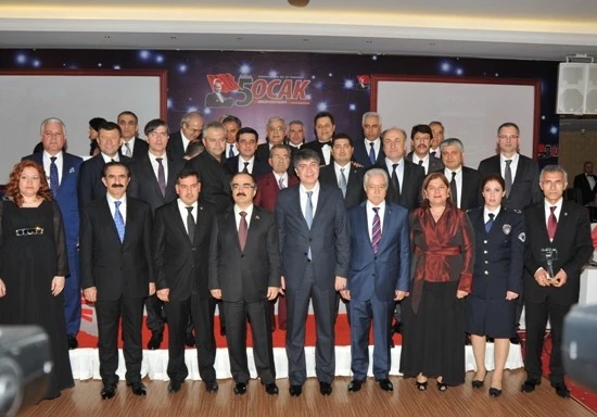 5 Ocak Gazetesi 14. yaşında