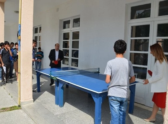 Öğrencilerle Masa Tenisi Oynadılar