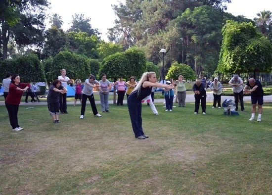 Atatürk Parkı’nda Sabah Yoga’sı