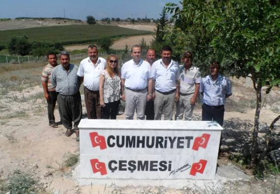 Karakuyu mezarlığına Cumhuriyet çeşmesi