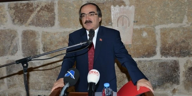 Vali Coş: AVM İstihdam Sağlar