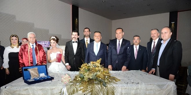 Personelinin Nikahını Kıydı
