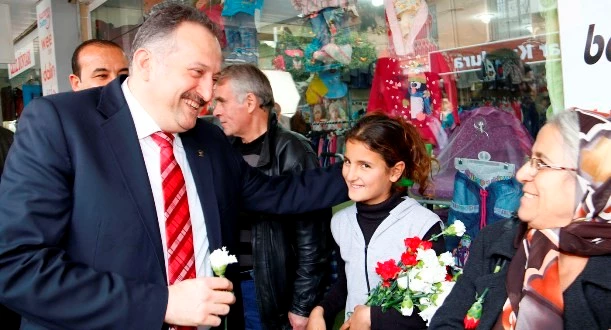 Adana’ya vereceğimiz hizmetleri hiç kimse engelleyemez