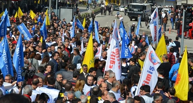 Adana’da Öğretmenler Sokakta haykırdı