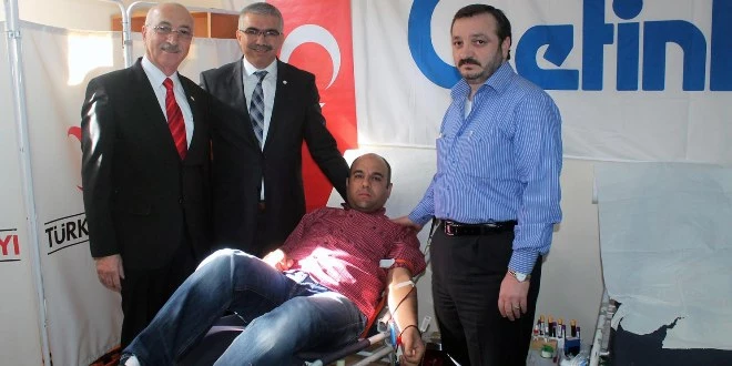 Kızılay’a Kan Bağışladılar