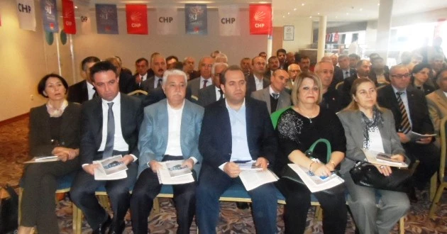 CHP Adaylarına Konferans verdi