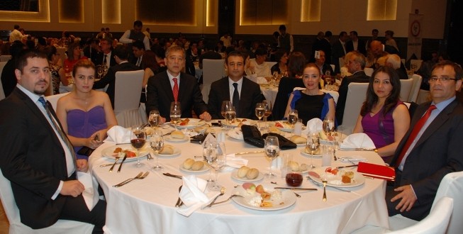 eczacilar_30yil_plaket (2)