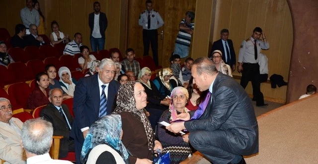 Halkın Sorunlarını Dinledi