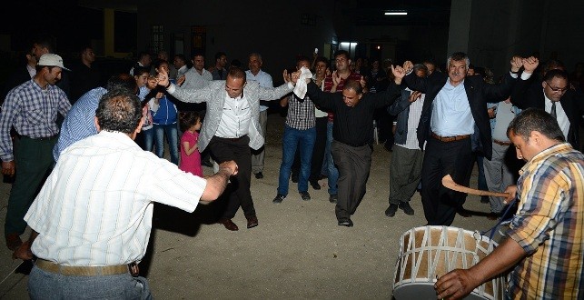 sozlu_karalar_yemek (3)