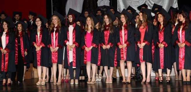 Çukurova Tıp’tan 42. Yılda 168 Mezun