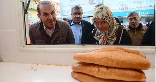 Ekmek poşete giriyor