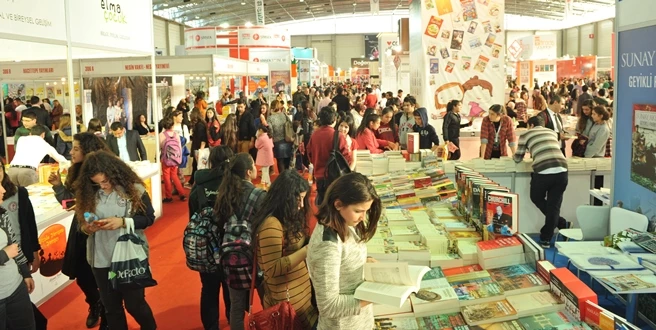 Kitap Fuarına 224 Bin Ziyaretçi