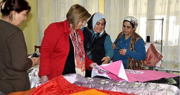nesrin_gochan_chp_kadinlarla (1)