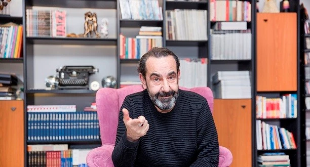 Özkan Uğur Adana’da Liseliler Yarışmasında