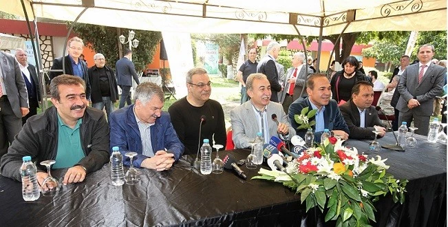 Adana’da Portakal Çiçeği Karnavalı Coşkusu