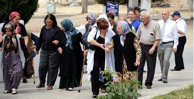 “Dokunuş, Hal Hatır Soruş, Kalpten Görüş”