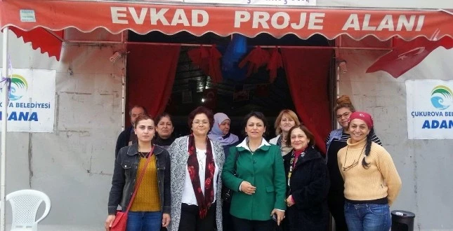 Şevkin, çadır dükkandan alışverişe çağırdı