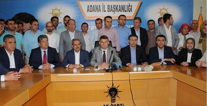 AKP Adana’da 1 Eksildi