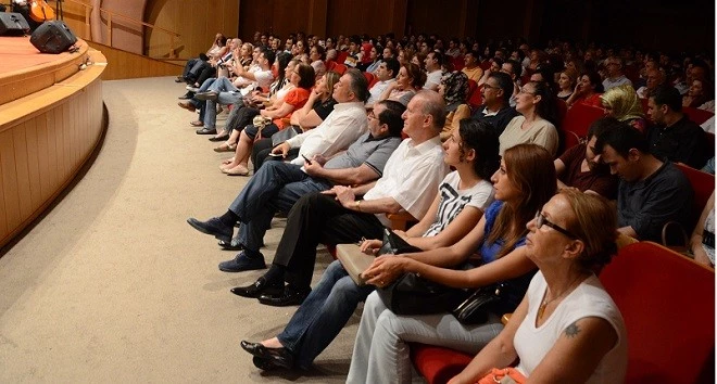 Feridun Dalgınlı THM Korosundan ilk konser