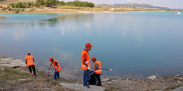 Doğayı Koruyarak cezalarını çekiyorlar