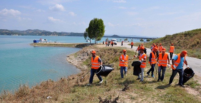 dogayi_koruyor_ceza_cekiyor (5)
