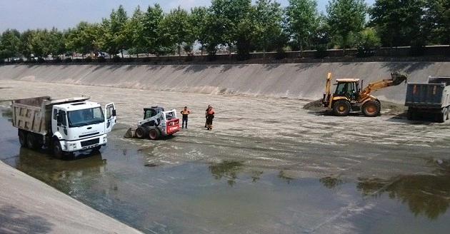 Sarıçam Deresi Islah Ediliyor