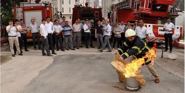 Adana Adliyesi’nde Uygulamalı ‘Acil Durum Eğitimi’