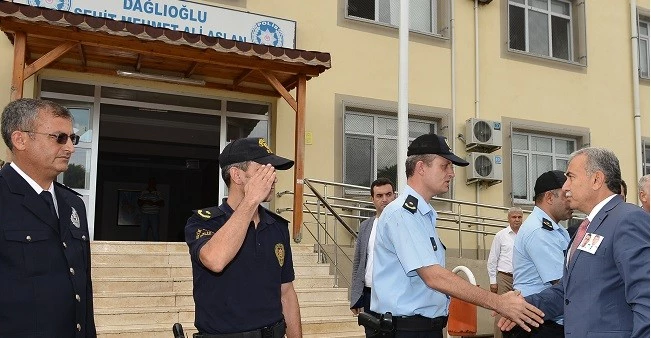 Şehit polis arkadaşlarına taziye